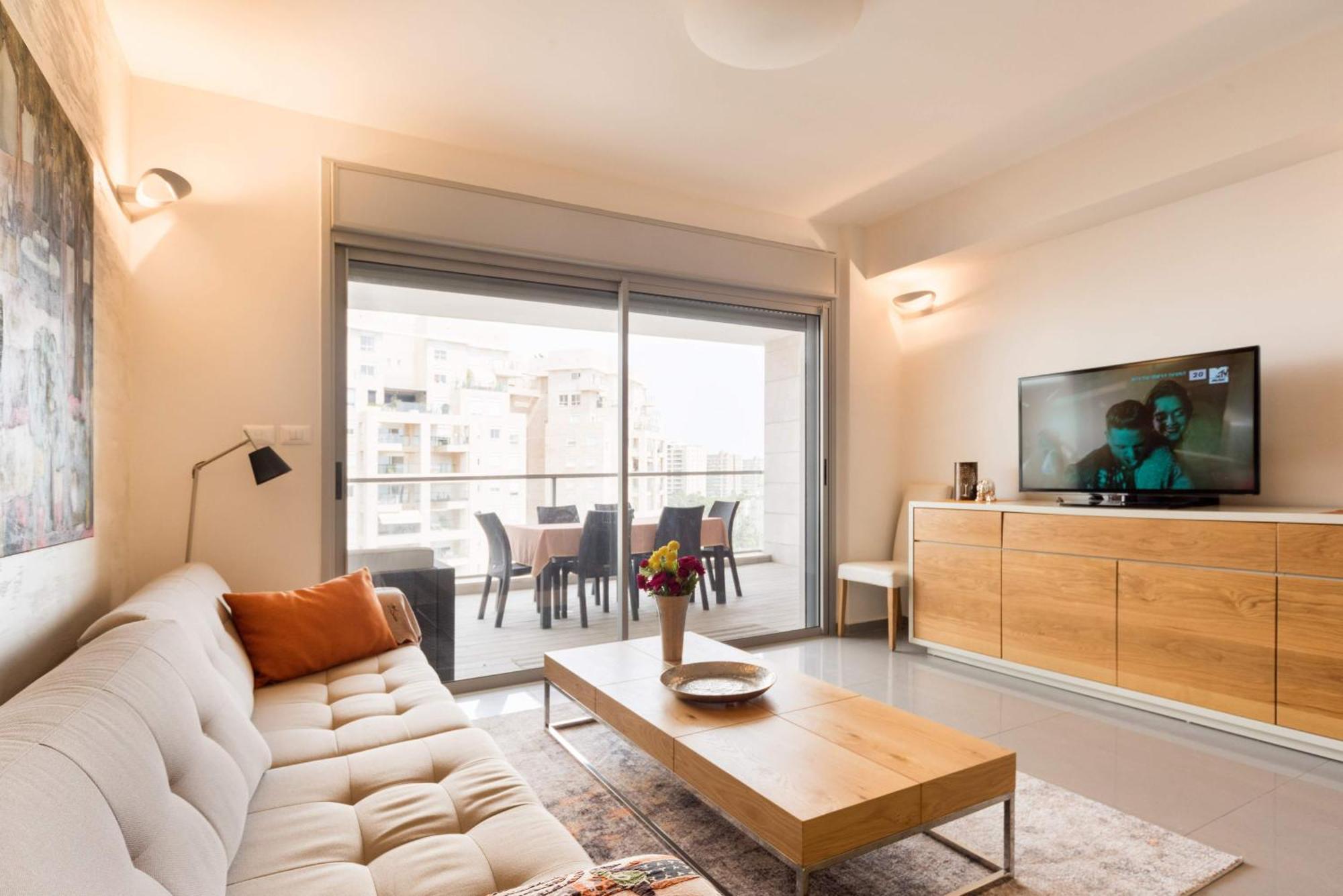 Urban Gem With Outdoor Lounge By Sea N' Rent Apartment Tel Aviv Bagian luar foto