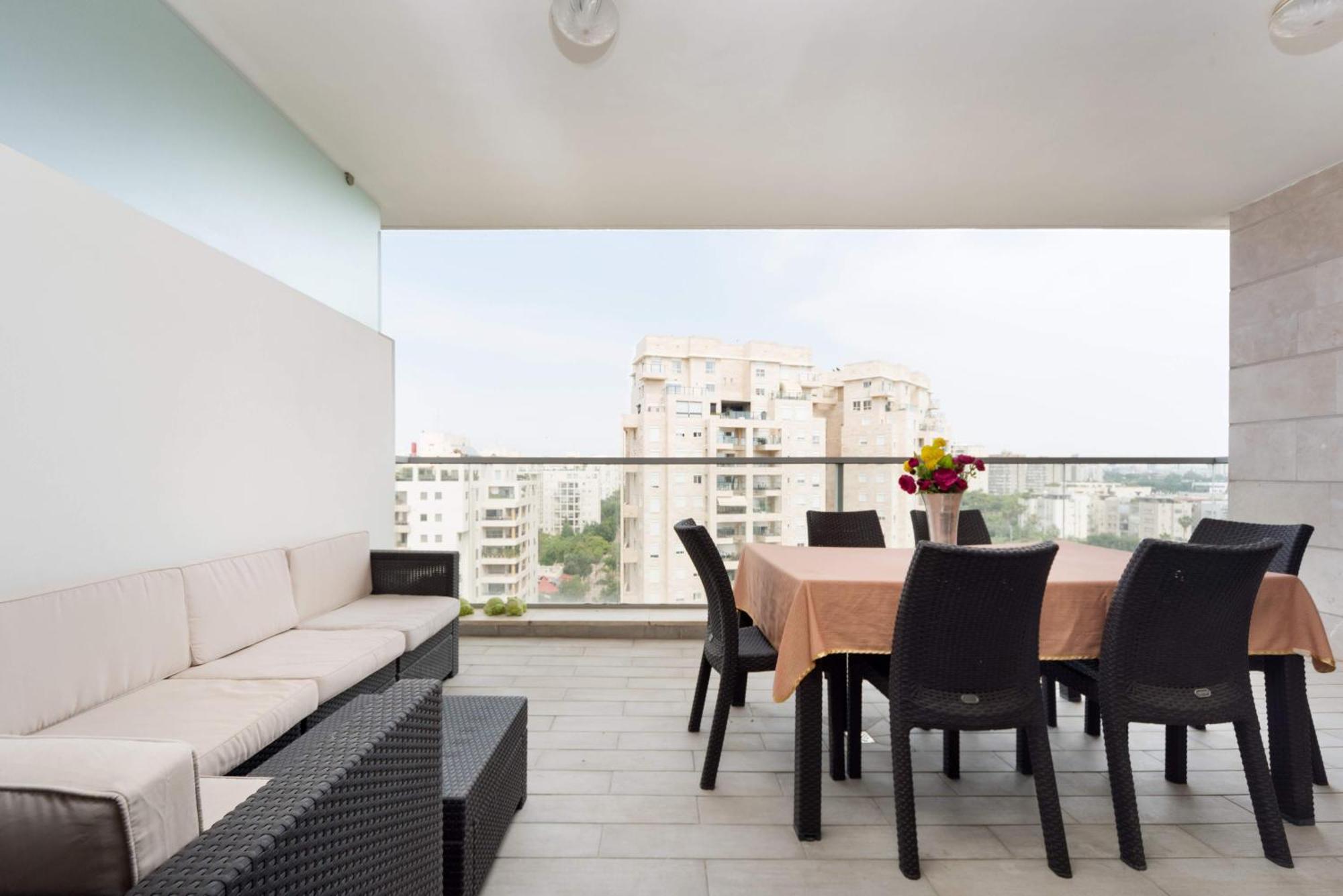 Urban Gem With Outdoor Lounge By Sea N' Rent Apartment Tel Aviv Bagian luar foto